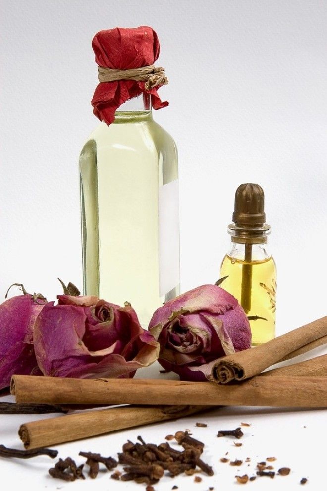 Вещество парфюмера 5. Эфирные масла. Эфир масло. Ароматерапия эфирные масла. Масла для ароматерапии.